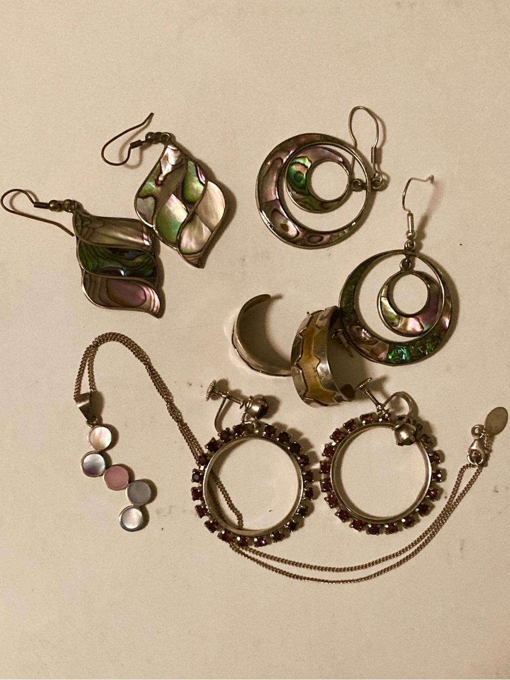 Custom earring and necklace listing